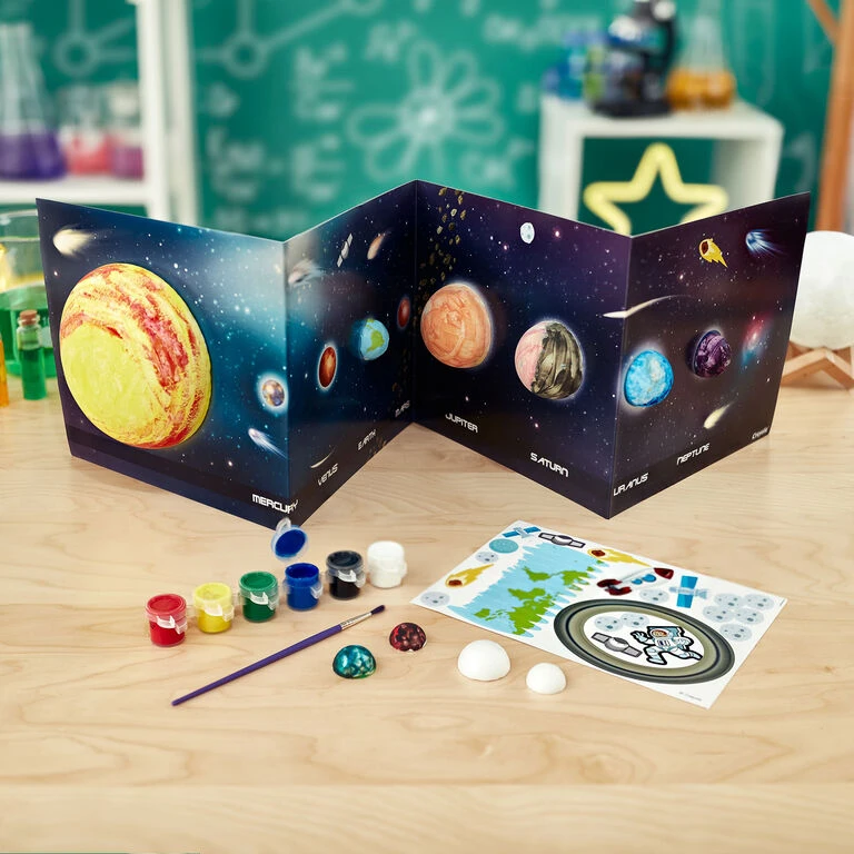 Crayola STEAM Space Science Lab Activity Kit - Image 4