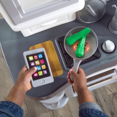 Step2 Love To Entertain Kitchen - Image 4