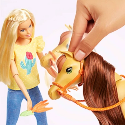 Barbie Hugs 'N' Horses Playset - Image 2