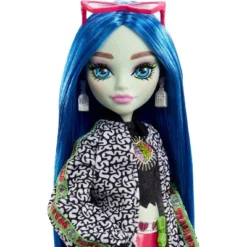 Monster High Ghoulia Yelps Doll
