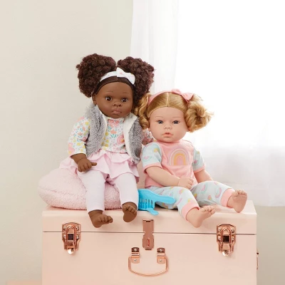 Madame Alexander 18" Small Wonders Sweet & Happy Baby Beauty Time- Gray Vest - Image 2